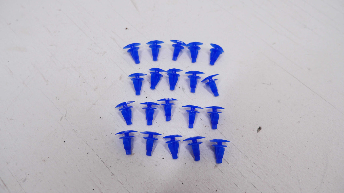 Door Rubber Seal Clips x 20 - Fits Mitsubishi Magna Verada TL-TW-KL-KW 2003-2005
