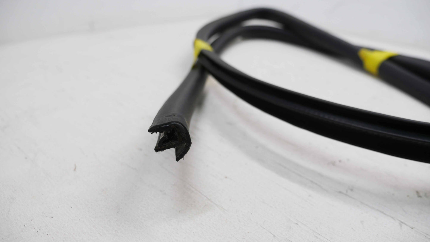 LH Front Pinch Weld Body Rubber - Fits Mitsubishi Lancer CS-ES Sedan 2002-2007