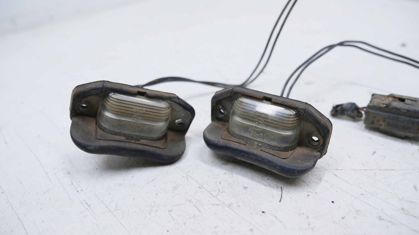 Dual Cab Number Plate Lens and Plug - Fits Ford Courier GL-PH 4x4 1998-2006