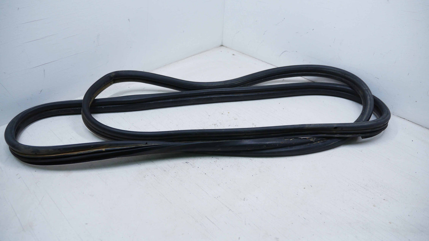 LH Front Door Rubber Pinch Weld Seal - Fits Ford Courier GL-PH 4x4 1998-2006