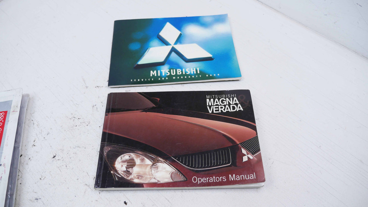 Owners and Service Manual - Fits Mitsubishi Magna Verada TL-TW-KL-KW 2003-2005