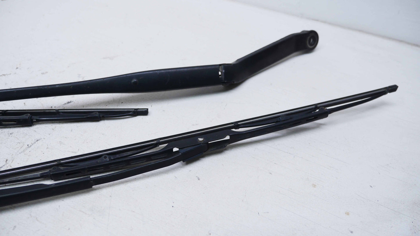 Windscreen Wiper Arms - Fits Mitsubishi Verada KL-KW 2003-2005