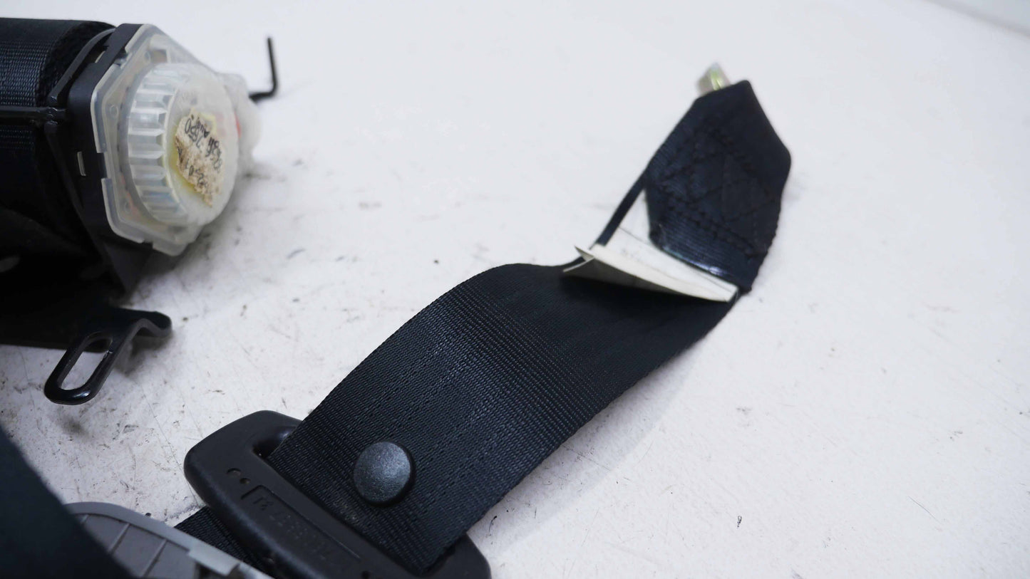 LH Rear Seat Belt - Fits Mitsubishi Magna Verada TL-TW-KL-KW 2003-2005