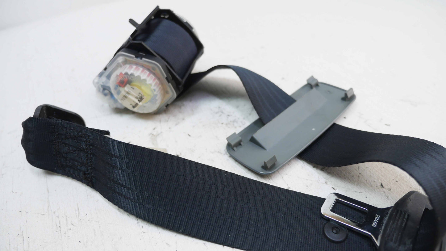 Center Rear Seat Belt - Fits Mitsubishi Magna Verada TL-TW-KL-KW 2003-2005