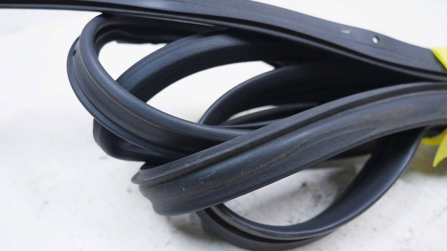 LH Rear Door Rubber - Fits Nissan X-Trail T30 2001-2007