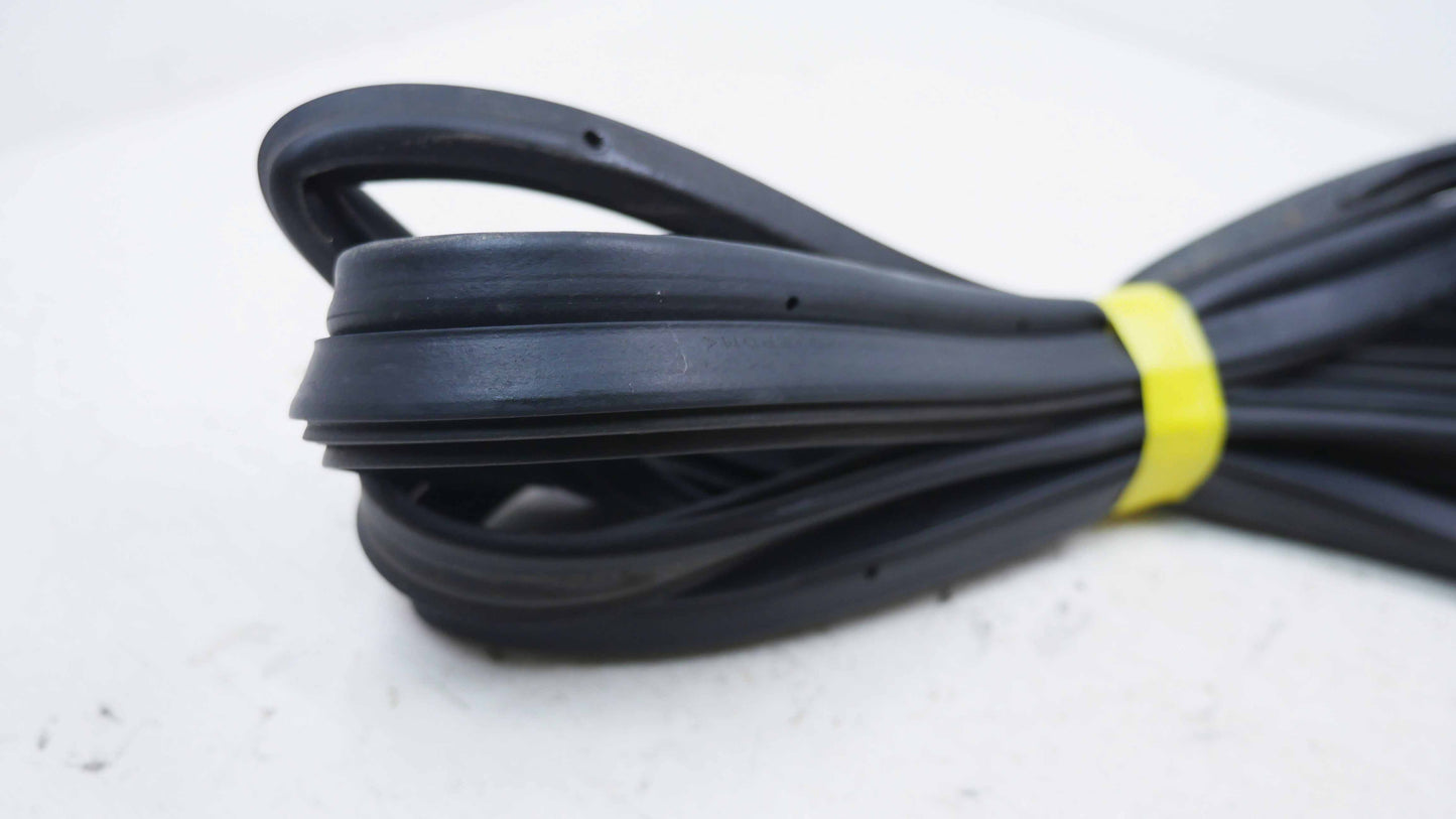 RH Front Door Rubber - Fits Nissan X-Trail T30 2001-2007