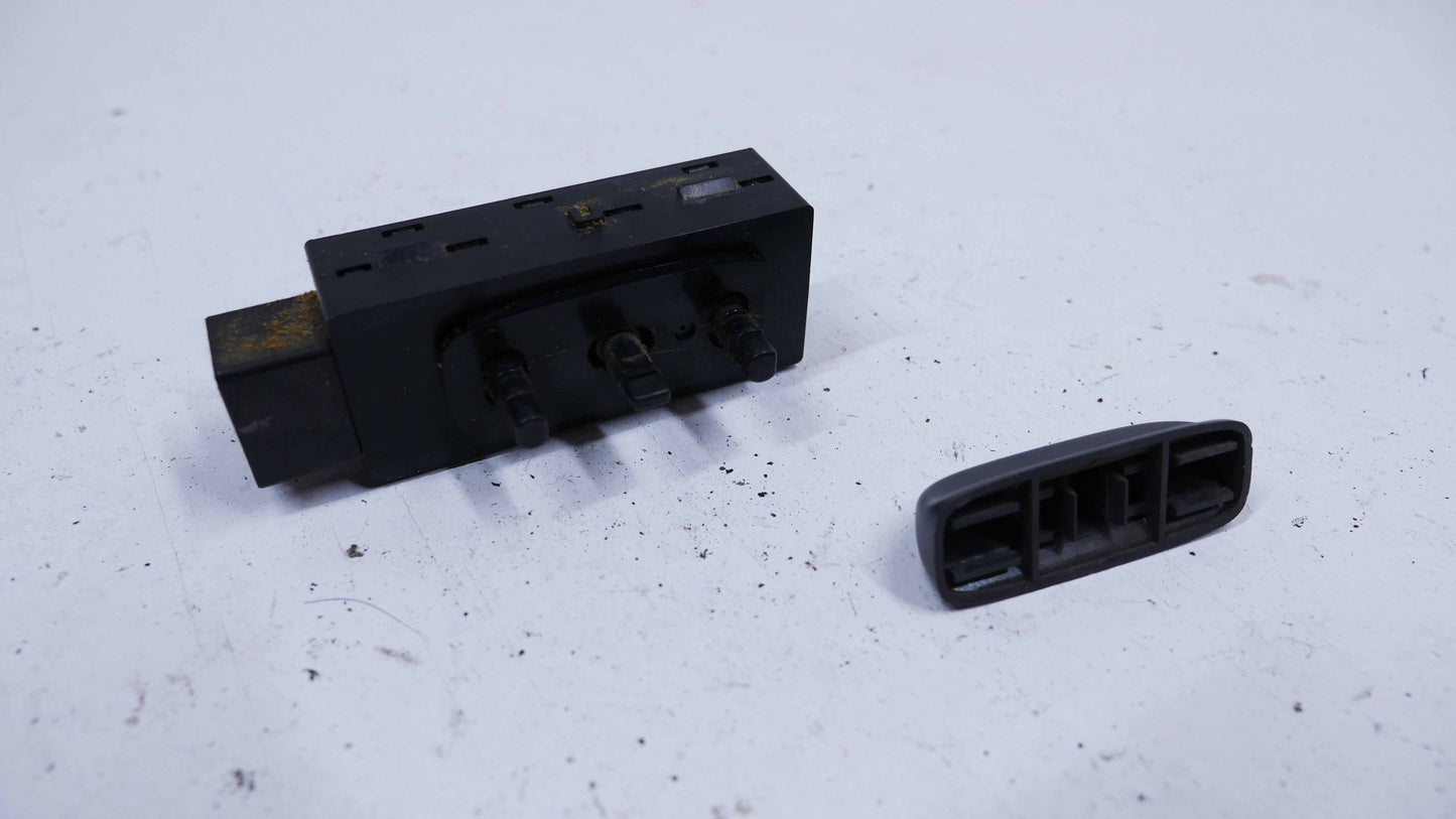 RH Front Seat Adjustment Switch Controls Grey - Fits Holden Commodore VT 1997-2000