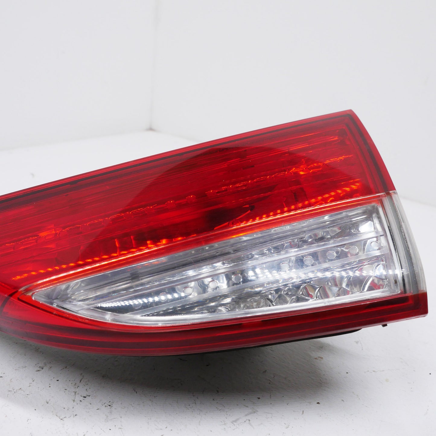 RH Boot Lid Light Inner Tail Lens - Fits Hyundai Elantra MD Premium 2011-2015