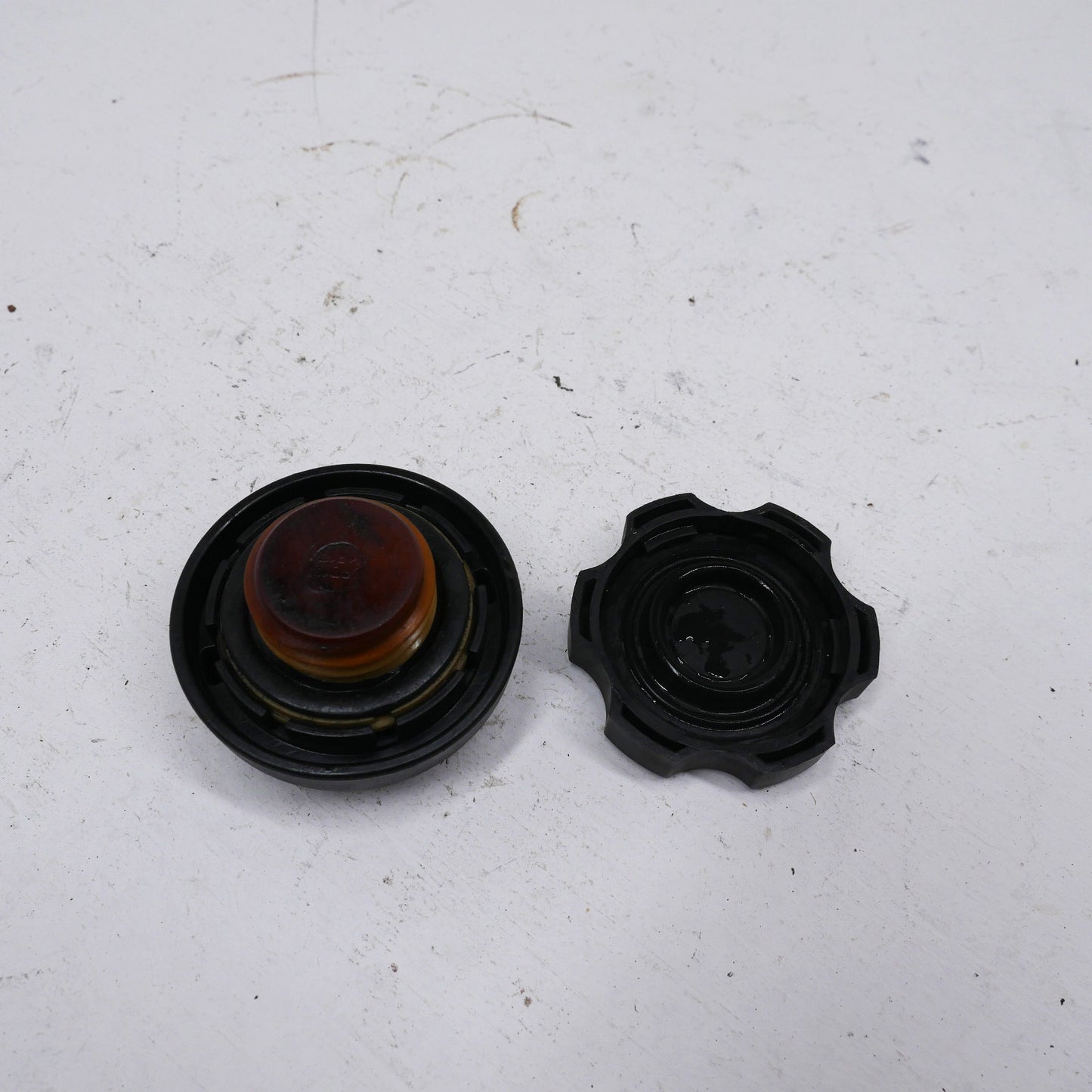 Oil Refill and Brake Reservoir Caps G4NB - Fits Hyundai Elantra MD Premium 2011-2015