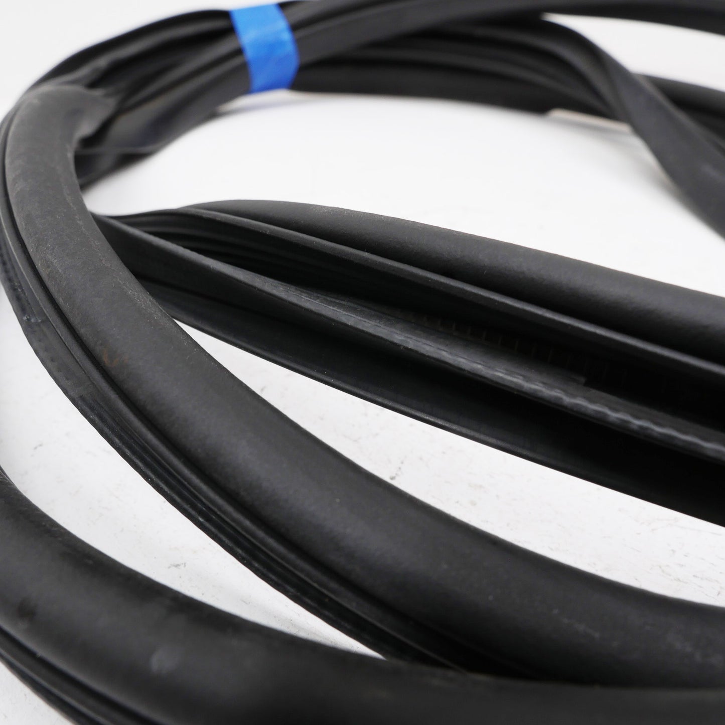 LH Front Pinch Weld Body Rubber - Fits Hyundai Elantra MD Premium 2011-2015