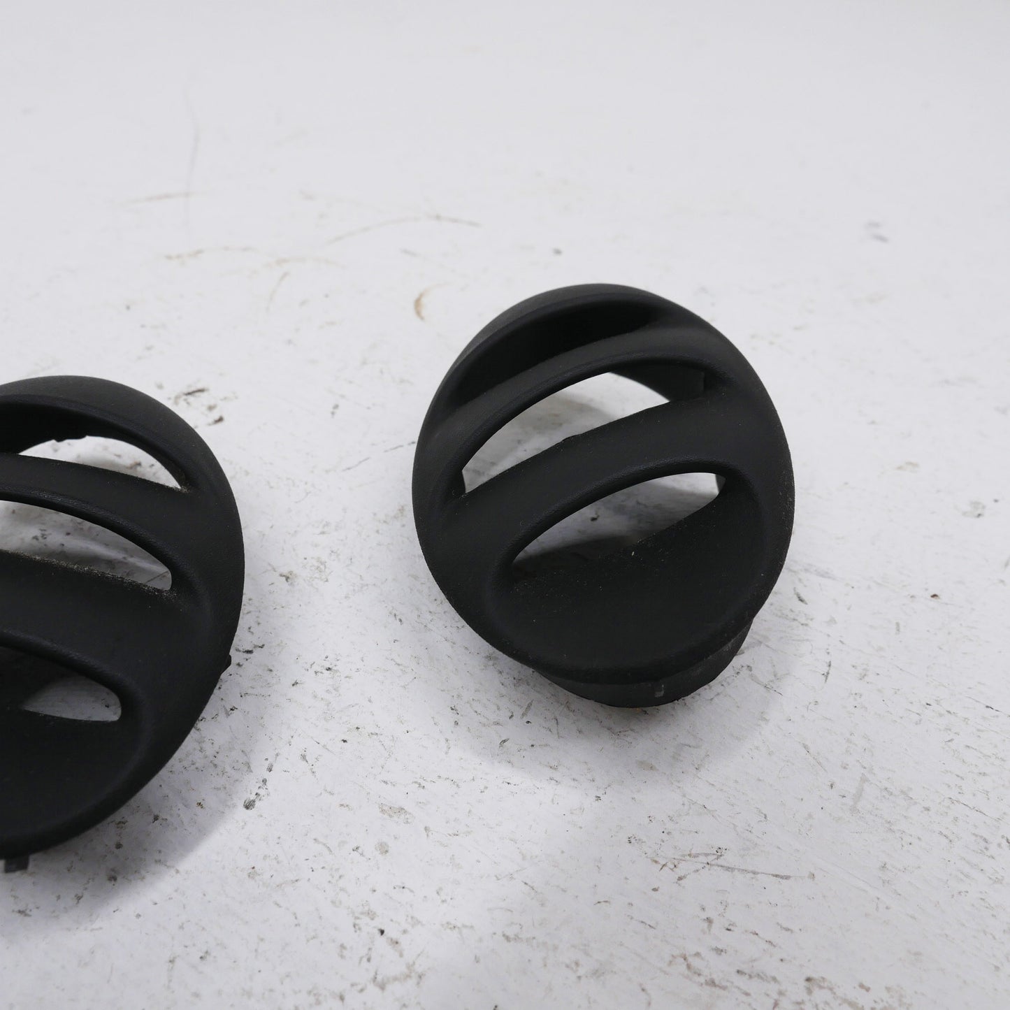 LH and RH Top Dash Vents Black - Fits Ford Falcon AU SR 1998-2002