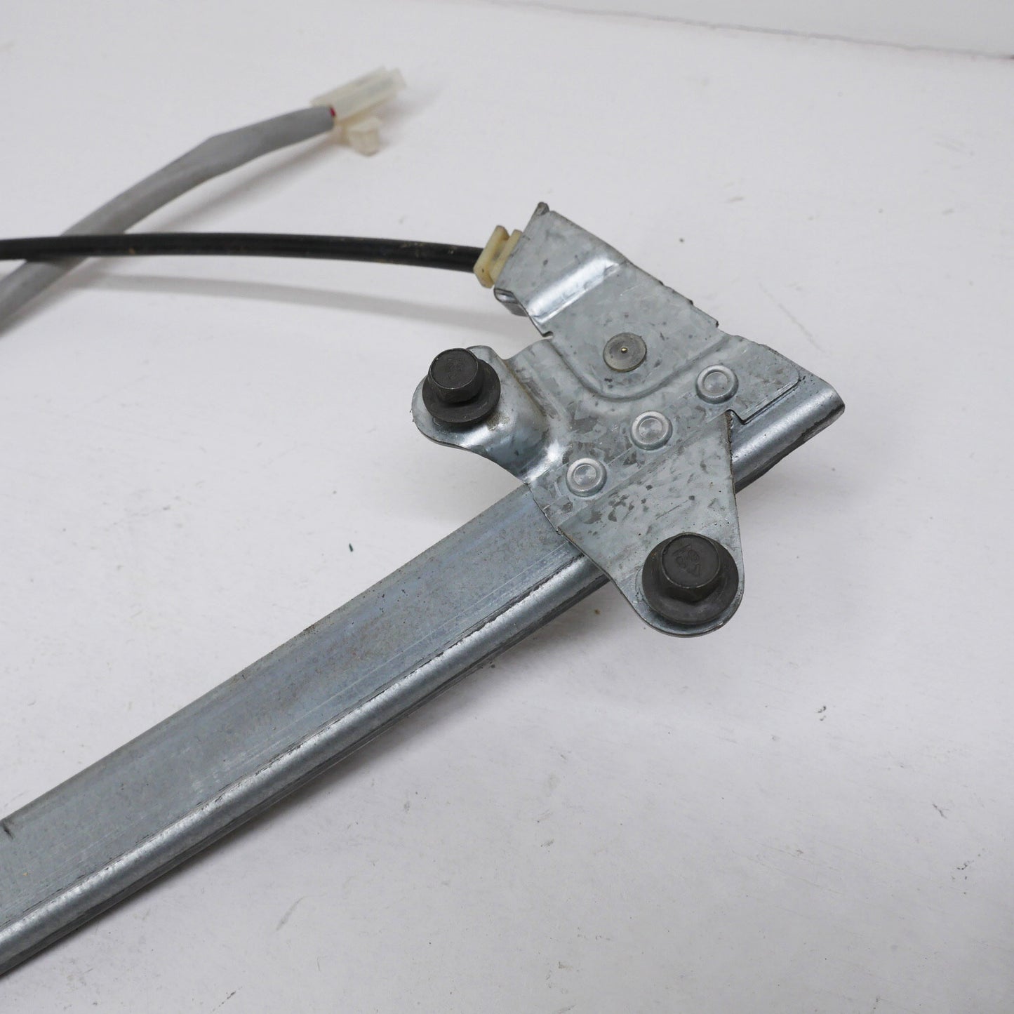 RH Front Power Window Regulator - Fits Ford Falcon AU SR 1998-2002