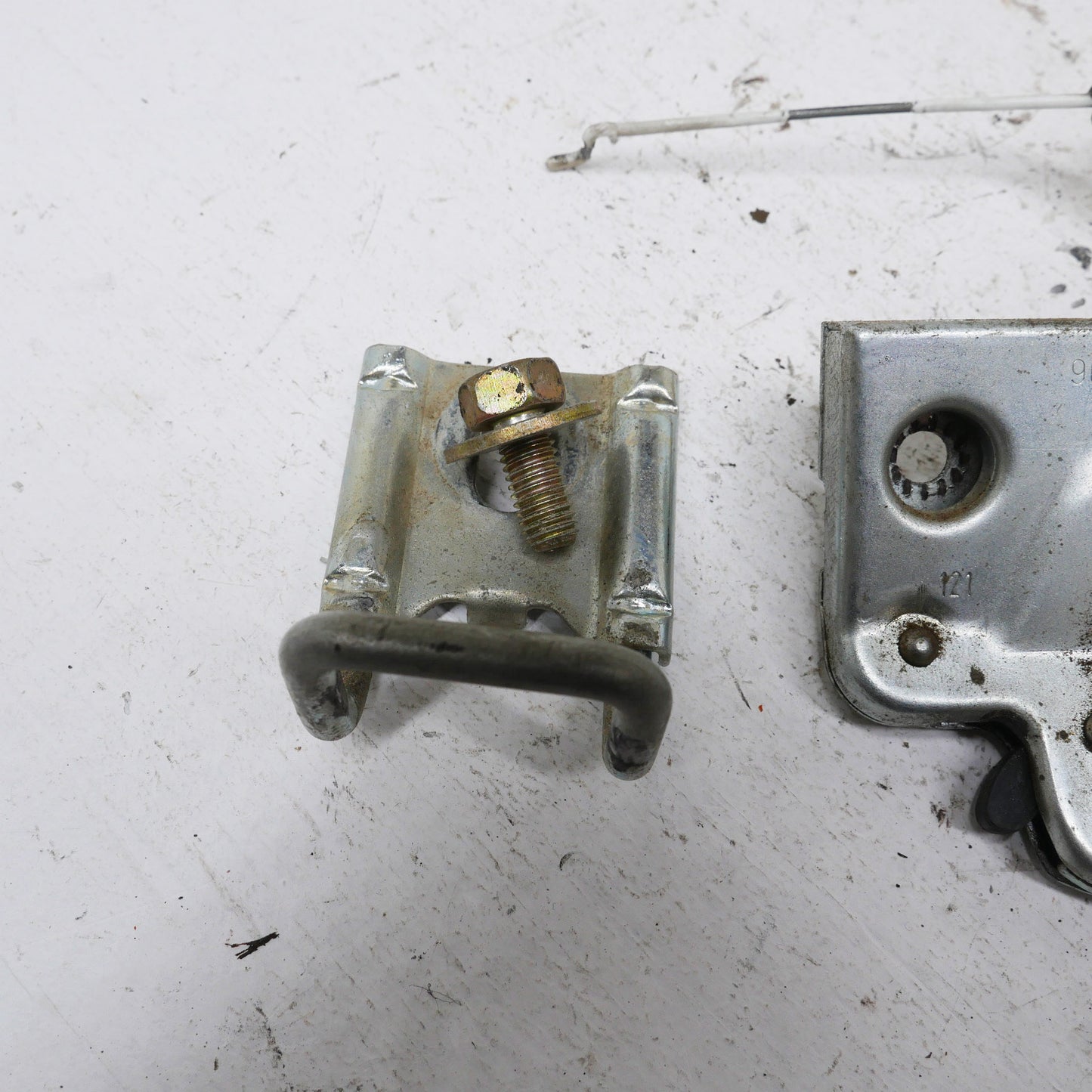 Boot Latch, Striker and Popper Mechanism - Fits Holden Commodore VT 1997-2000