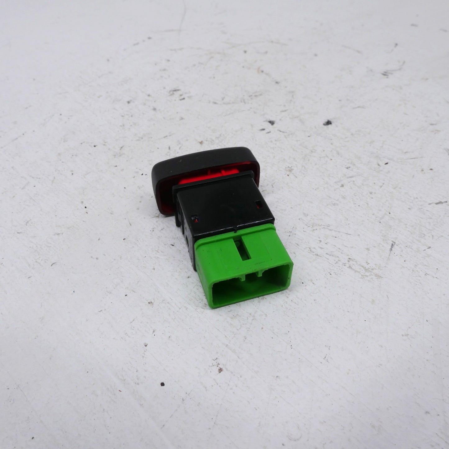 Hazard Light Switch Button - Fits Mitsubishi Magna ES TL-TW 2003-2005