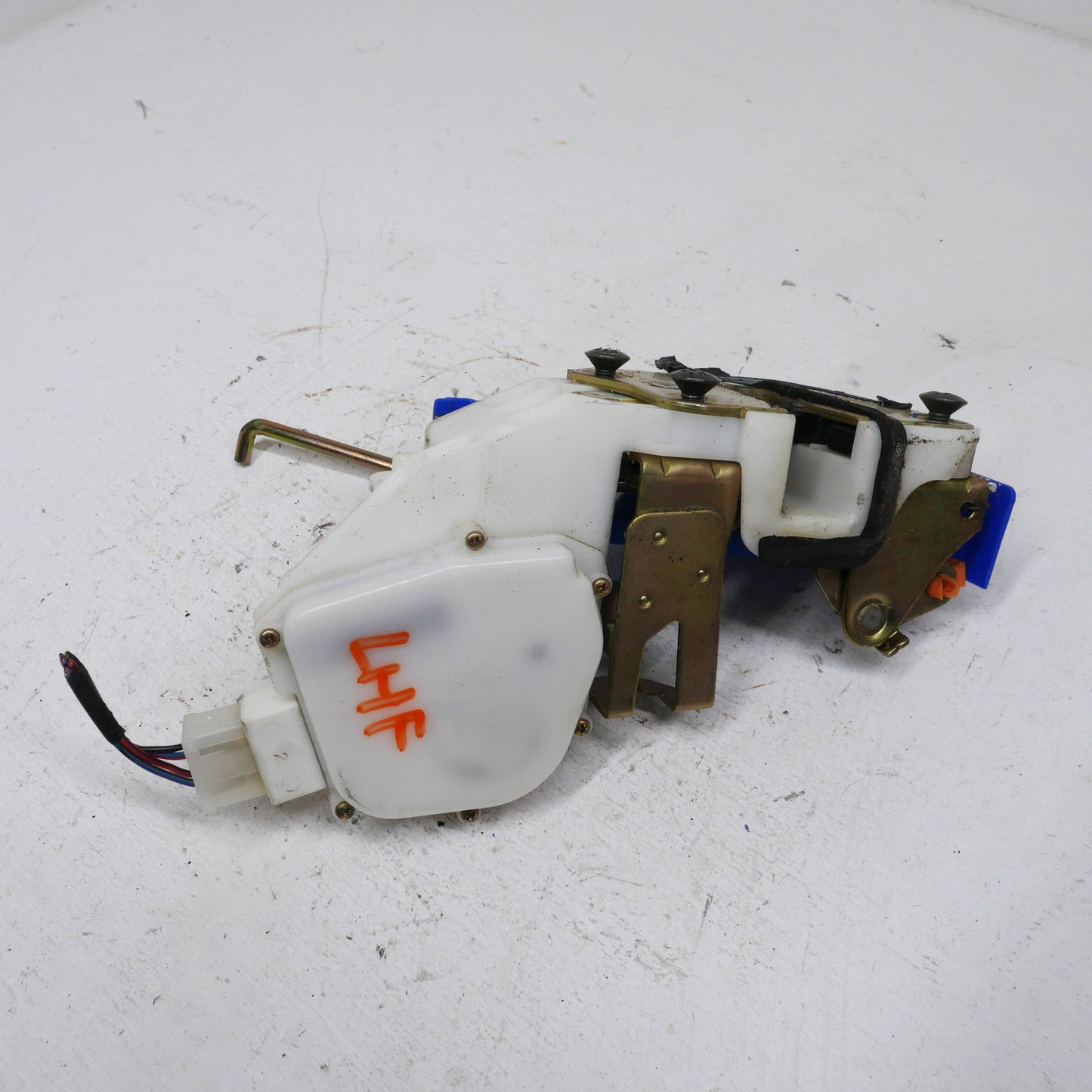 LH Front Door Lock Latch - Fits Mitsubishi Magna ES TL-TW 2003-2005
