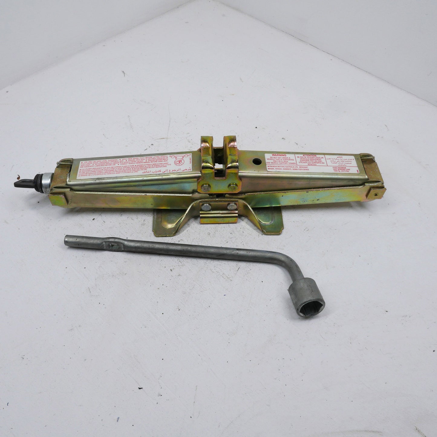 Car Jack and Tire Iron - Fits Mitsubishi Magna ES TL-TW 2003-2005