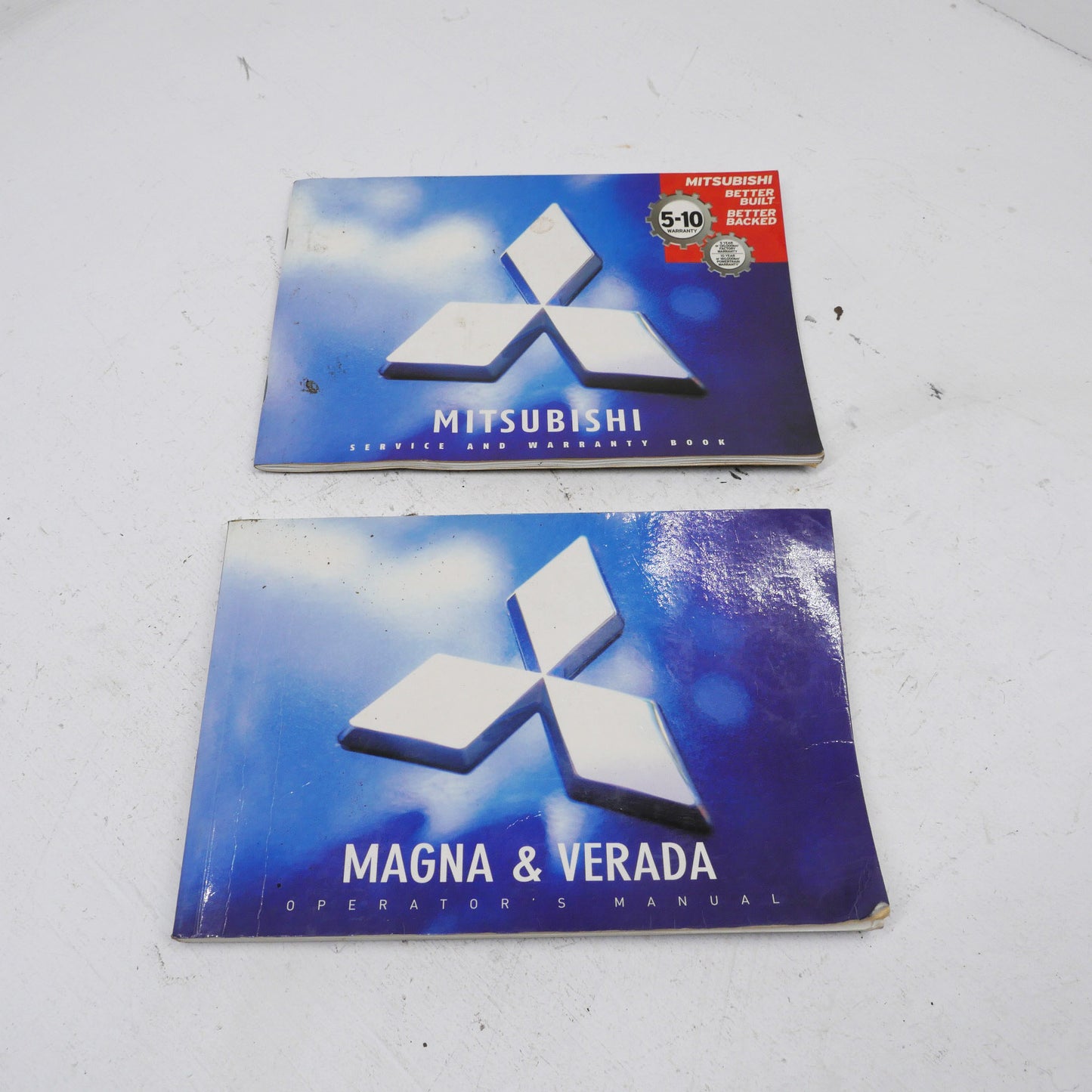 Owners Manual and Service Book - Fits Mitsubishi Magna ES TL-TW 2003-2005