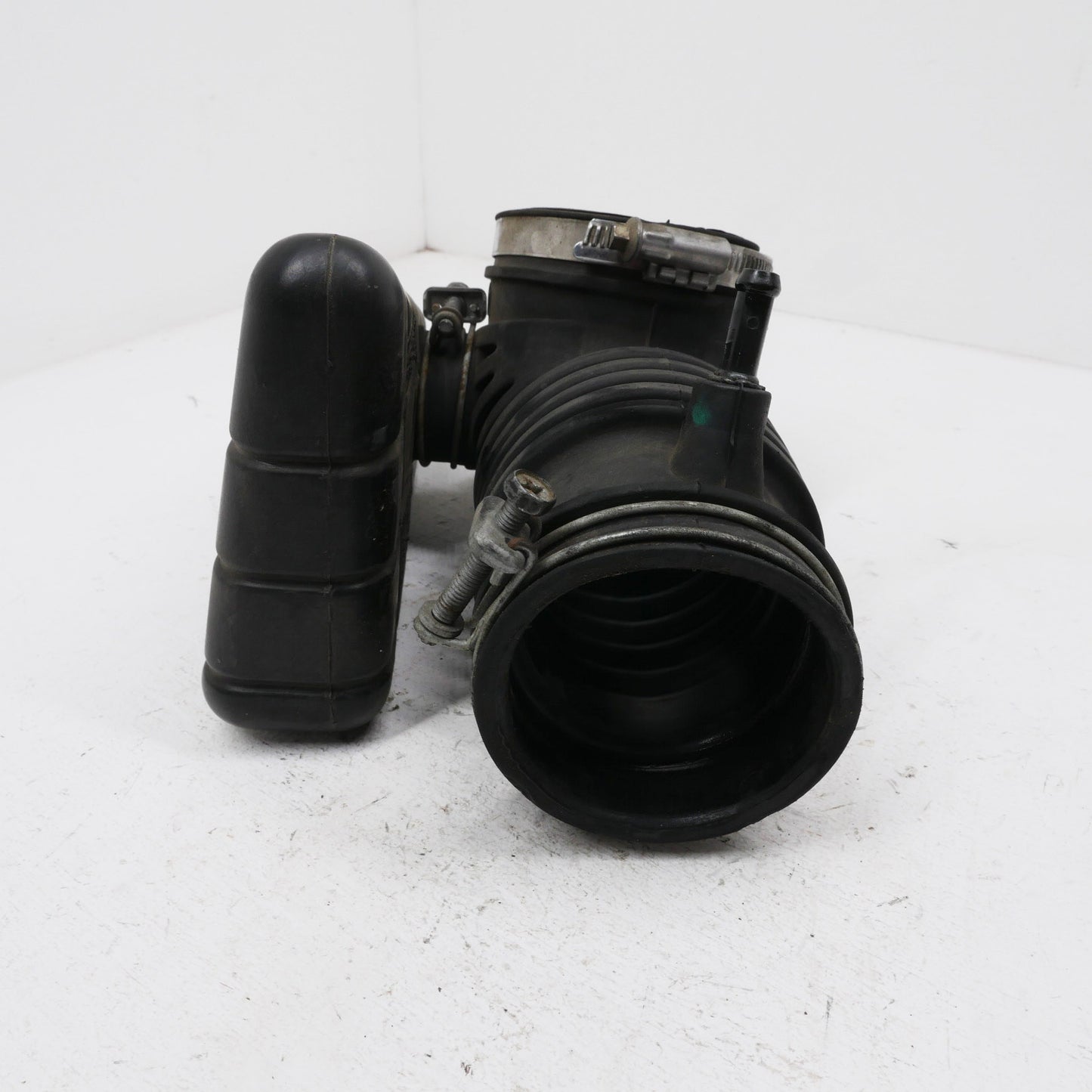 Air Intake Tube - Fits Mitsubishi Magna ES TL-TW 2003-2005