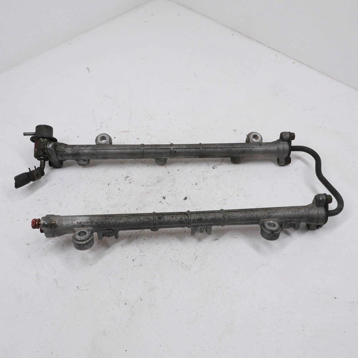 Fuel Rail 6G74M - Fits Mitsubishi Magna ES TL-TW 2003-2005