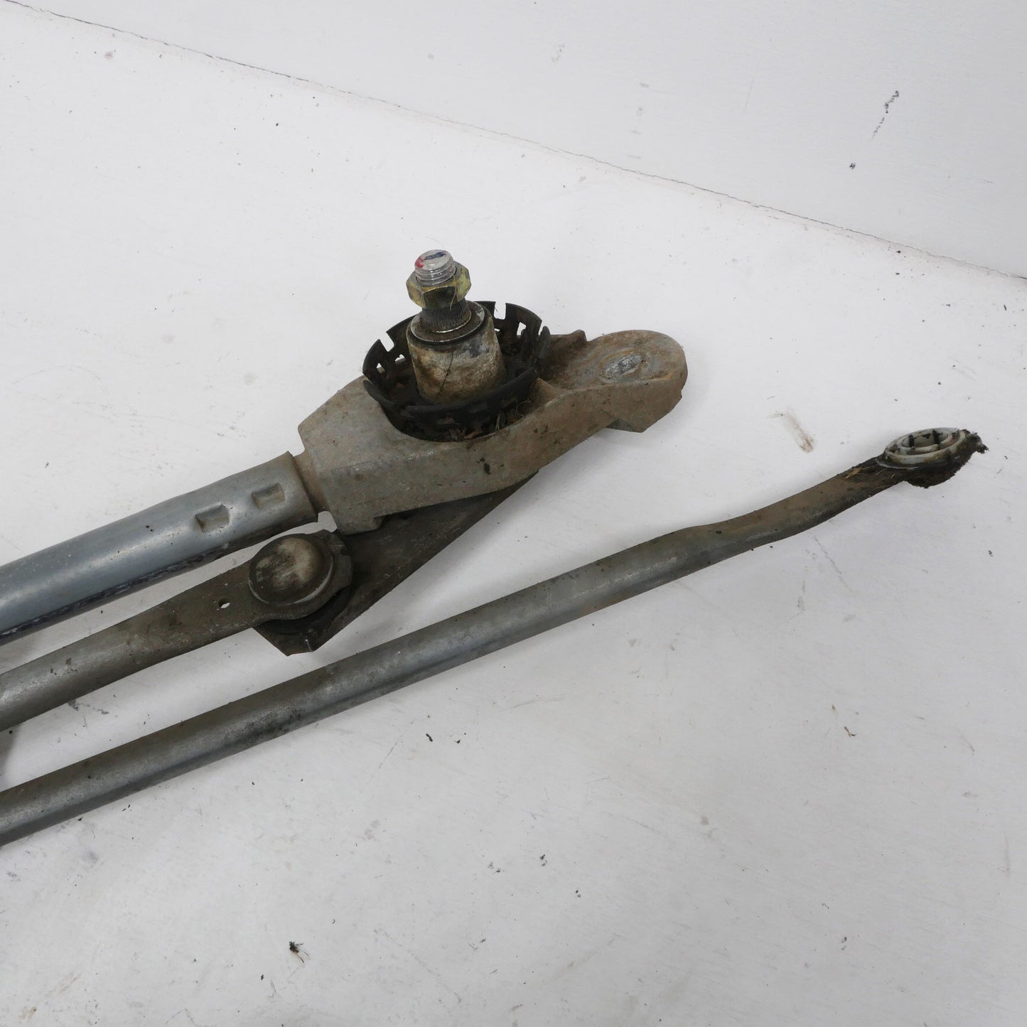 Windshield Wiper Motor and Linkages - Fits Mitsubishi Lancer CS Facelift 2002-2007