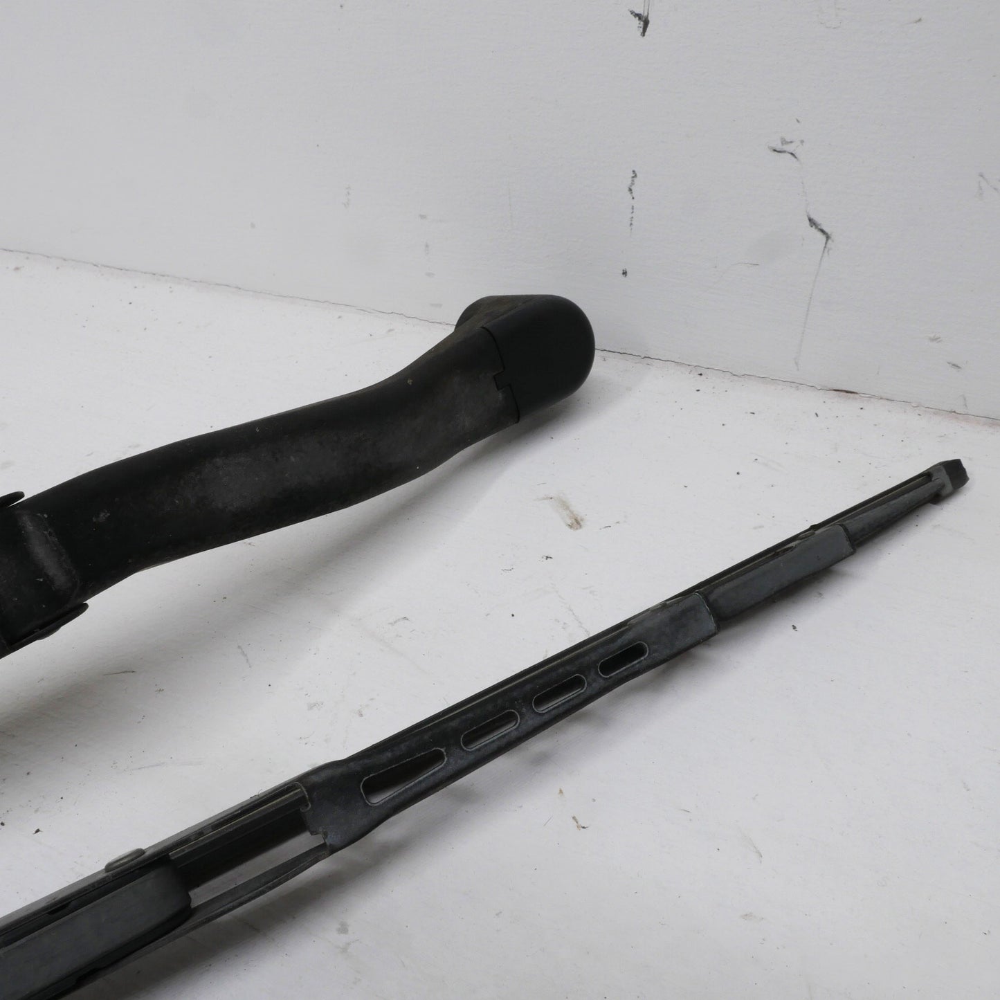Front Windshield Wiper Arms - Fits Mitsubishi Lancer CS Facelift 2002-2007