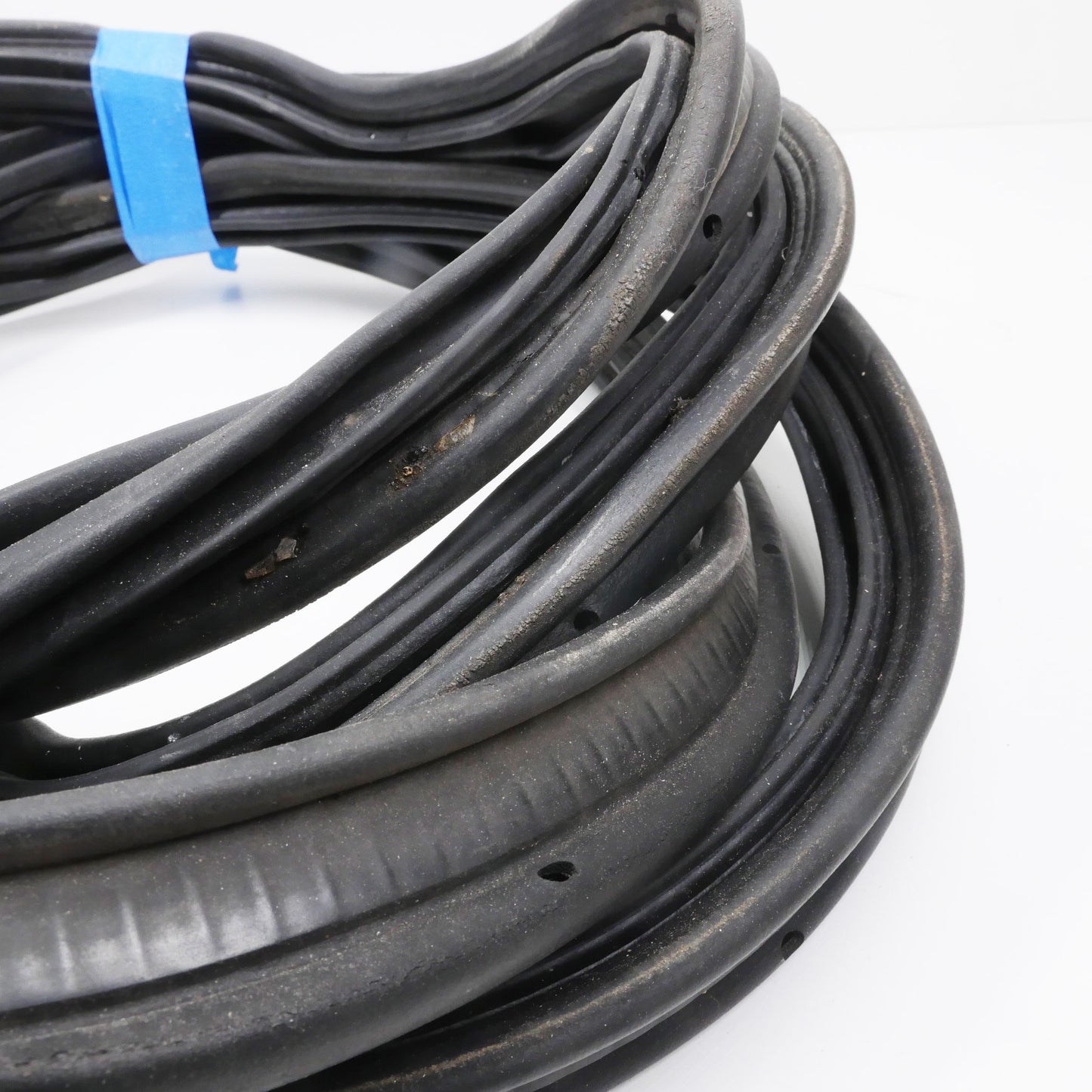 Rear Hatch Boot Opening Rubber Seal - Fits Volkswagen Golf Mk4 1J Hatch 1997-2003