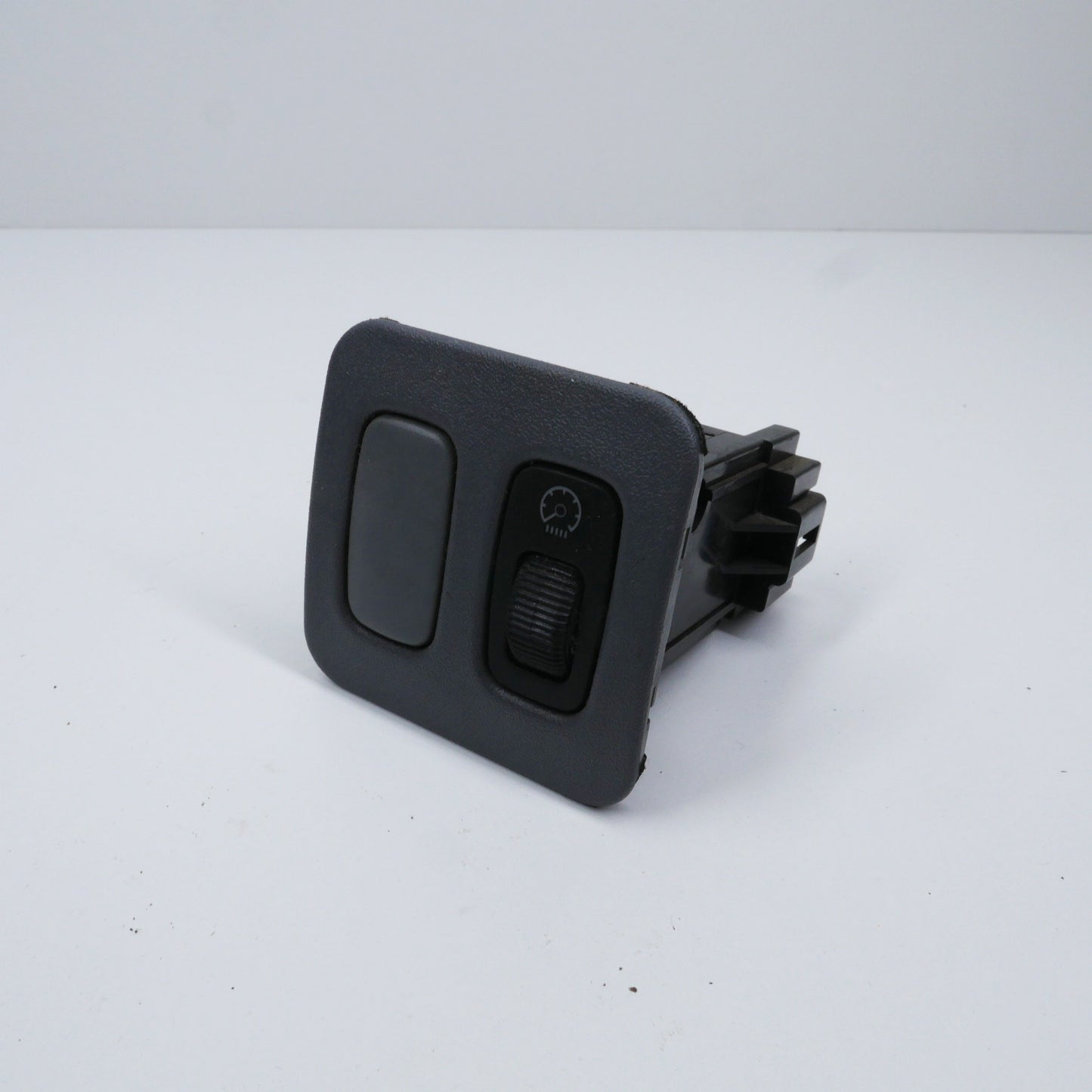 Dimmer Switch Grey - Fits Mitsubishi Lancer CS Facelift 2002-2007