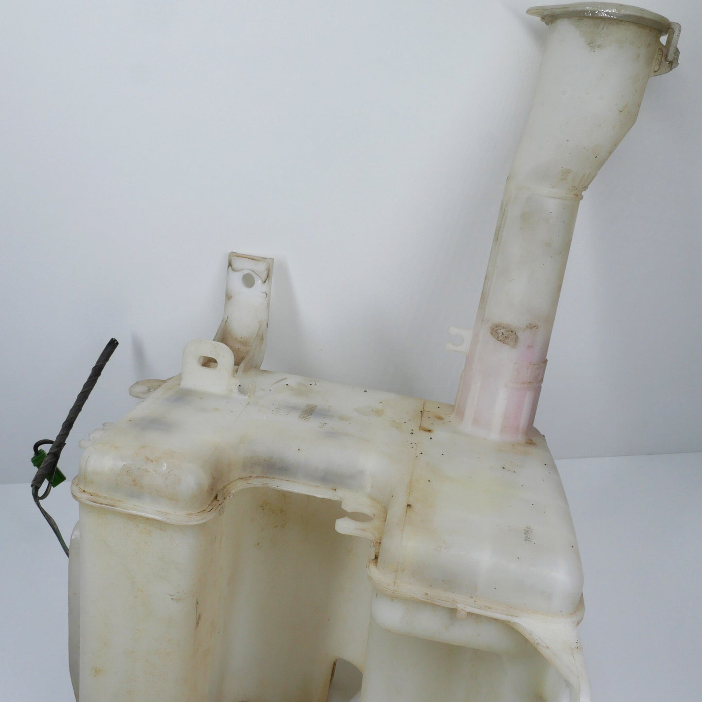 Windshield Washer Bottle and Coolant Reservoir - Fits Mitsubishi Lancer CS Facelift 2002-2007
