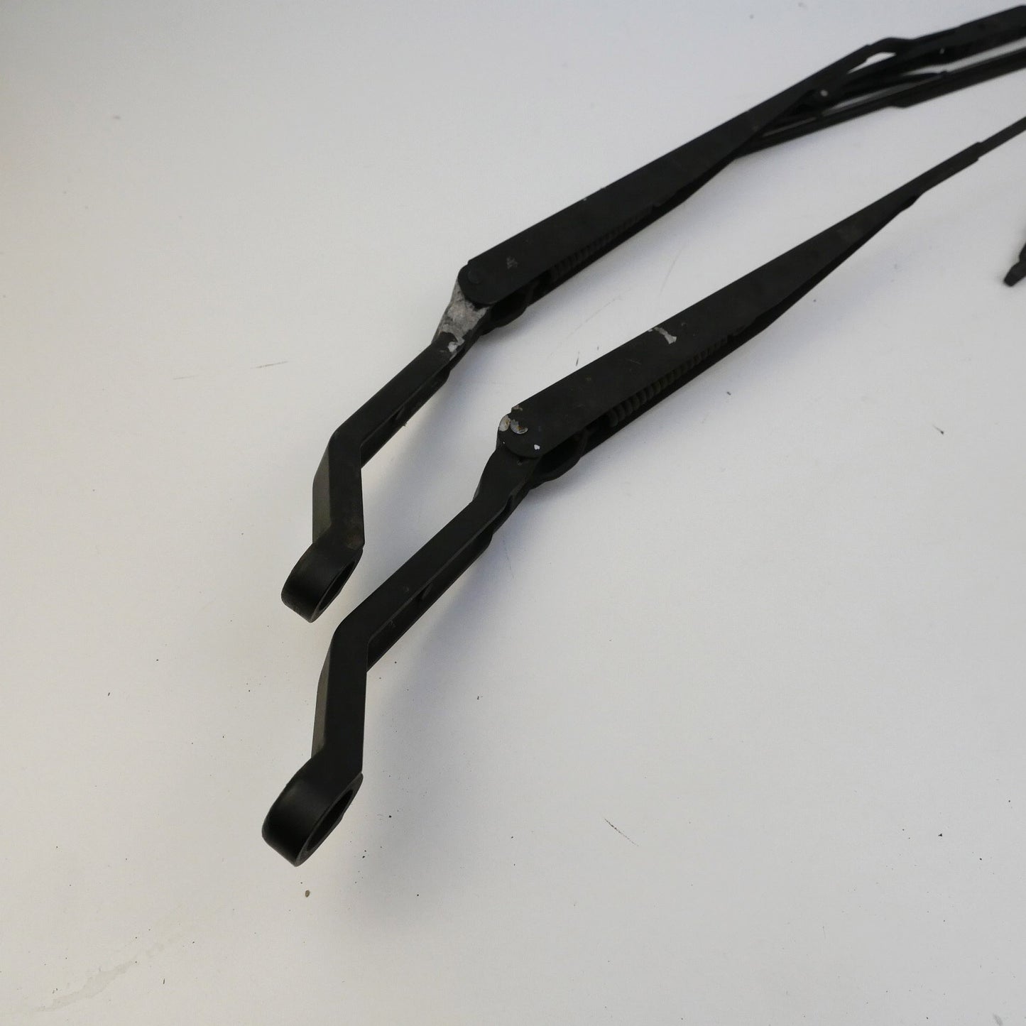 Front Windshield Wiper Arms - Fits Honda CRV RD1 SUV Gen1 1997-2001