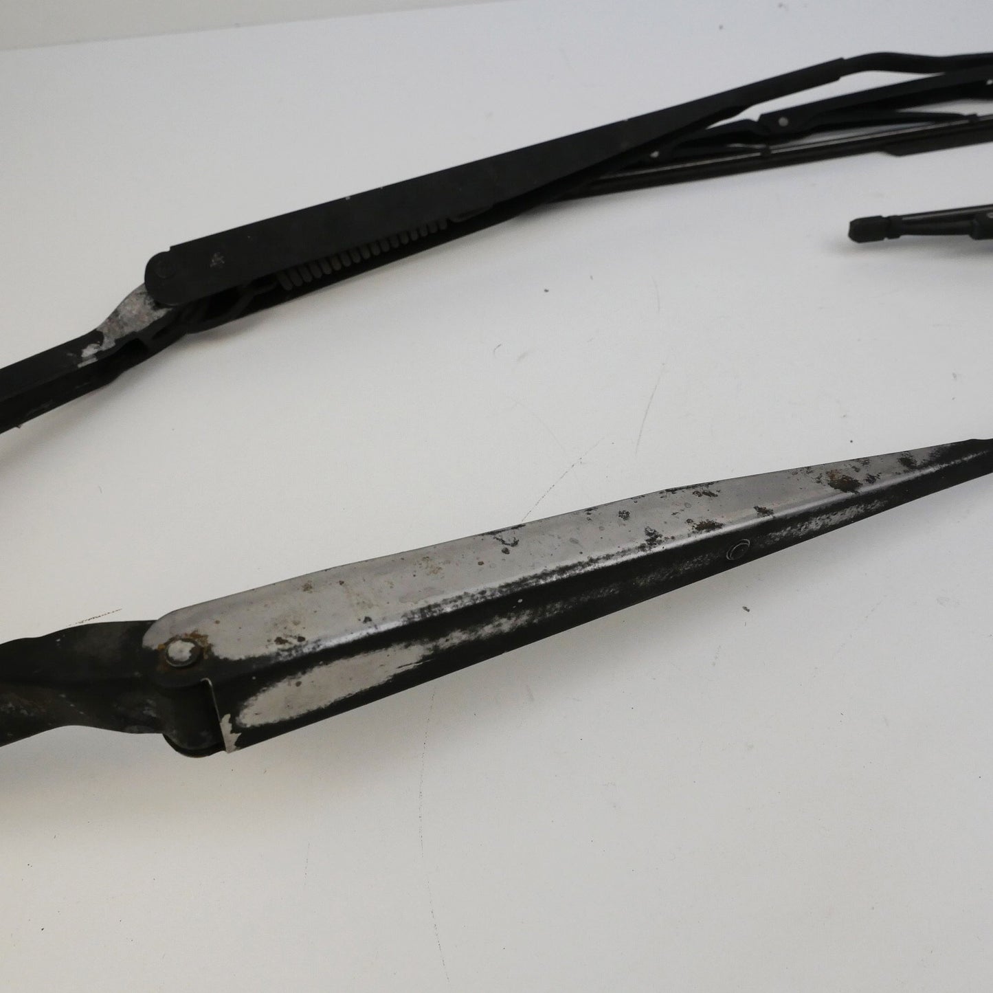 Front Windshield Wiper Arms - Fits Honda CRV RD1 SUV Gen1 1997-2001