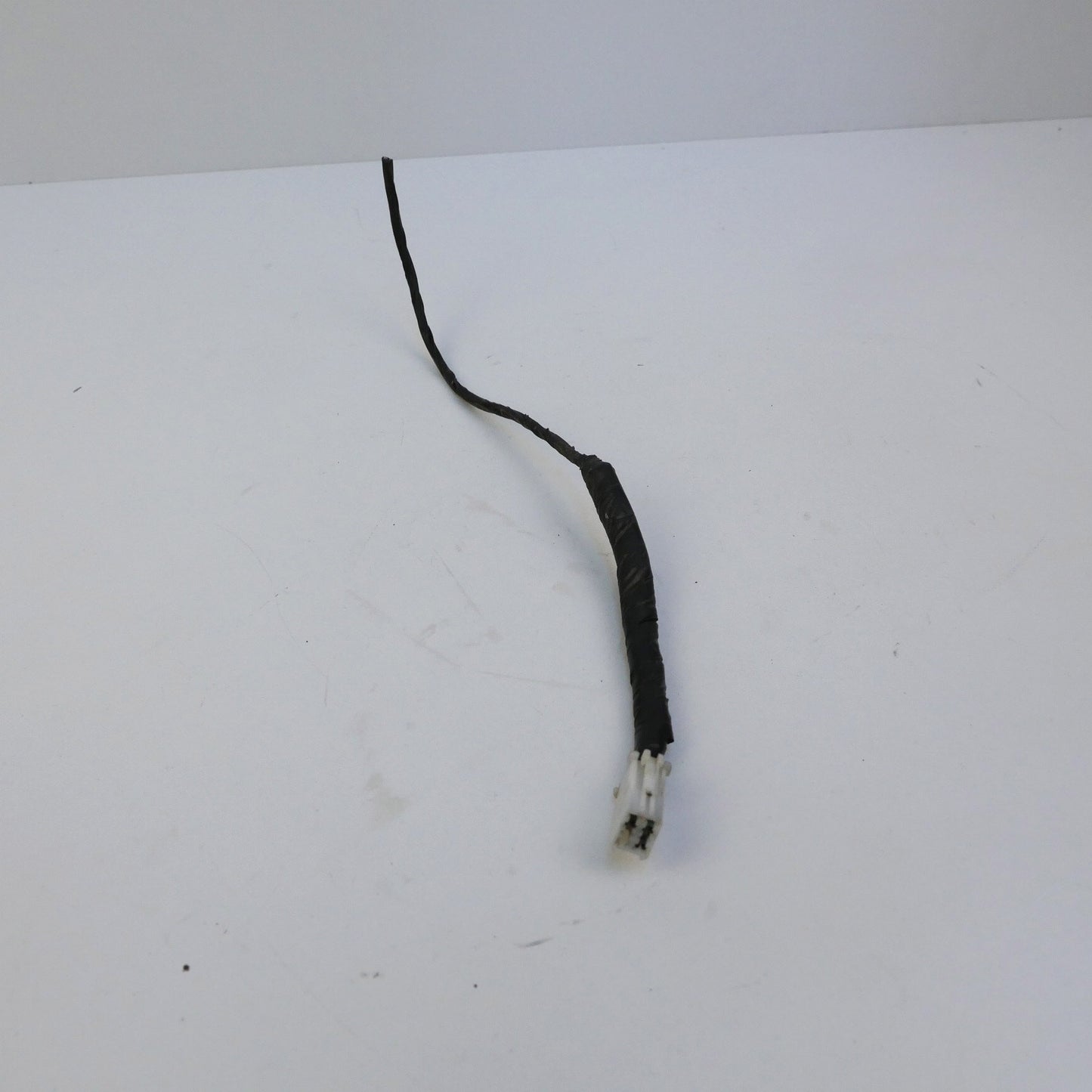 Door Mirror Plug and Wire - Fits Holden Commodore VZ 2004-2006
