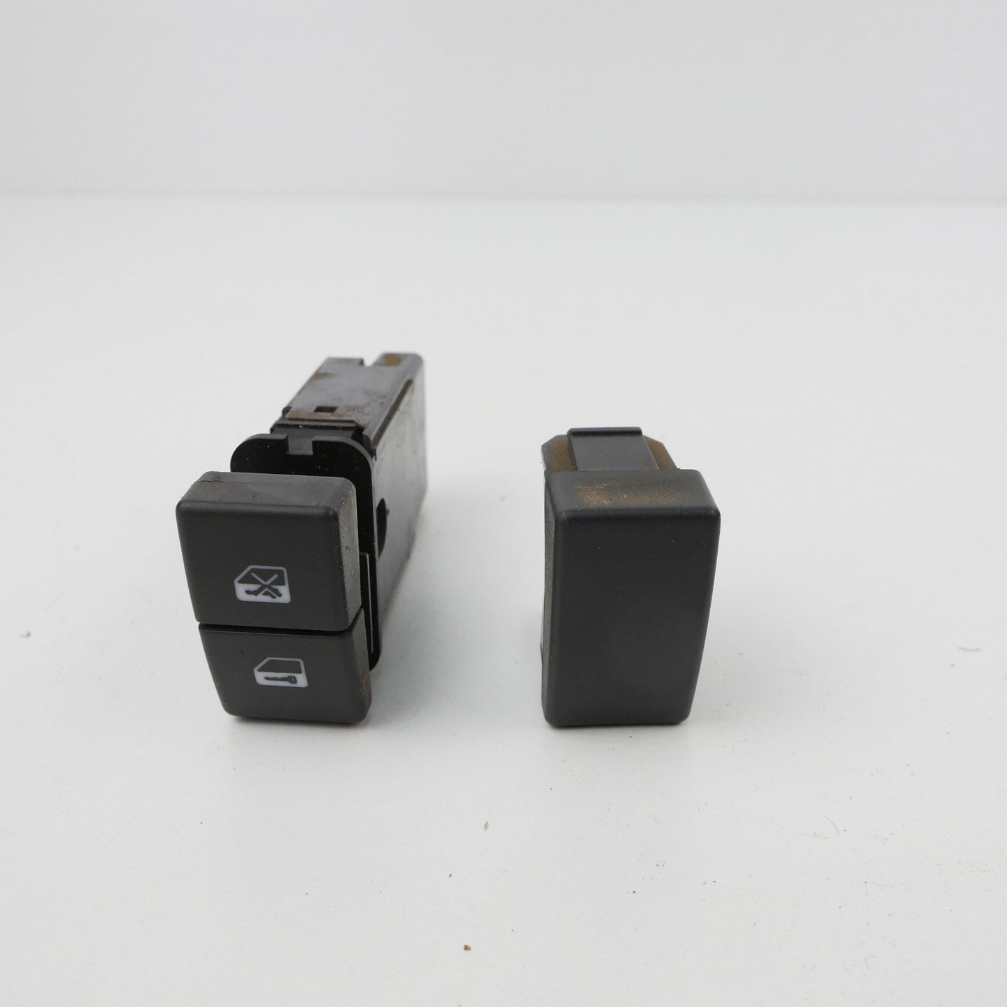 Door Lock Switch and Button Cover Blank Grey - Fits Holden Rodeo RA 4X4 4JH1 LX 2003-2008