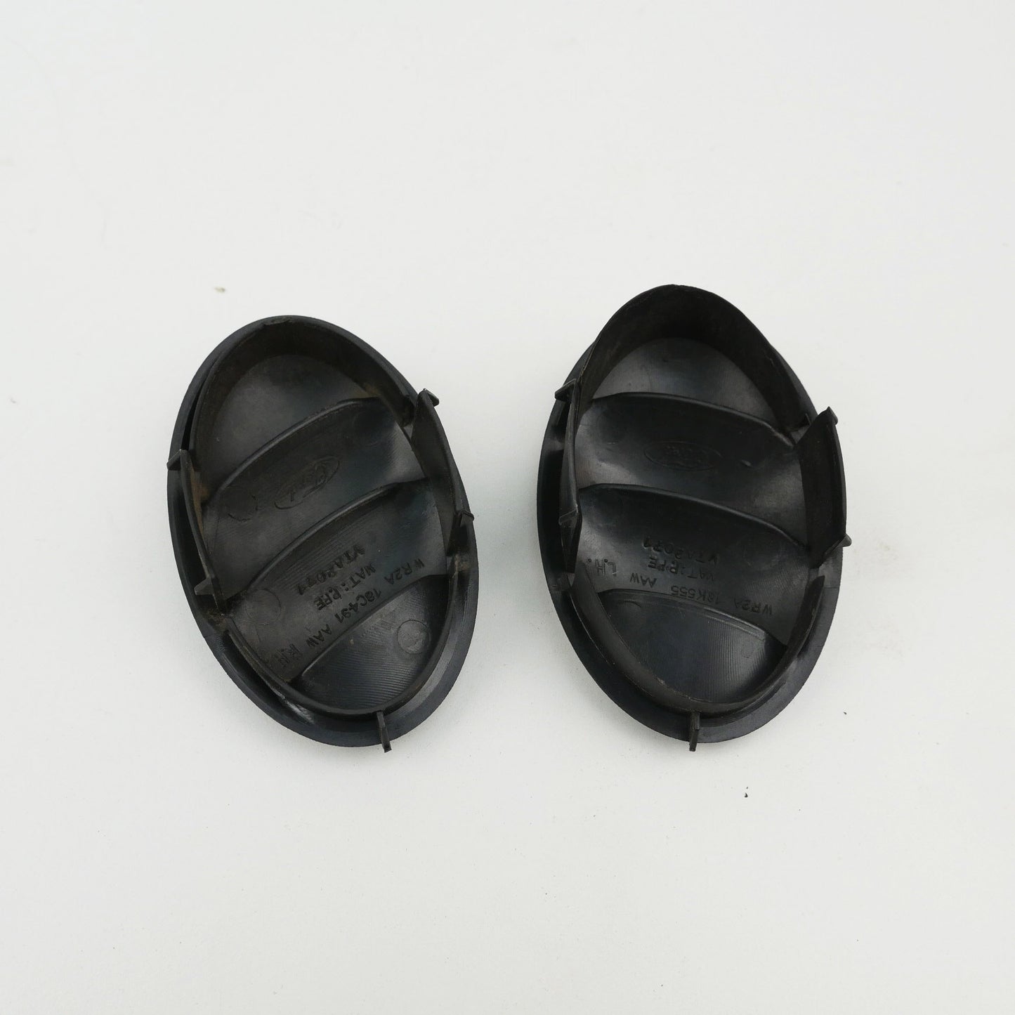 LH and RH Dash Vents Black - Fits Ford Falcon AU UTE 1999-2002