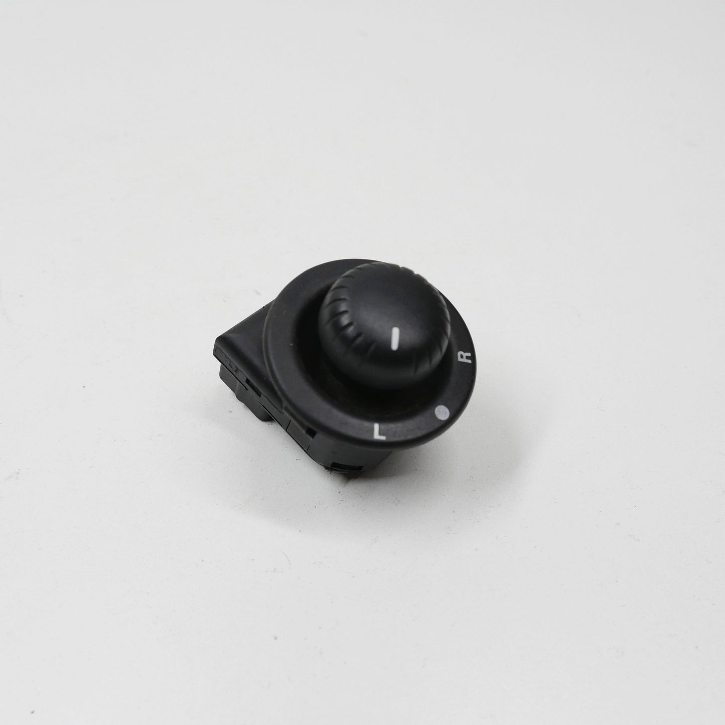 Mirror Adjustment Knob - Fits Ford Ford Falcon BA Wagon 2002-2005