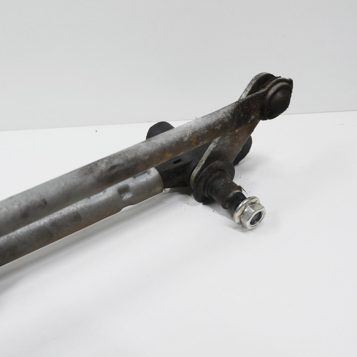 Front Windshield Wiper Motor and Linkages - Fits Holden Epica EP CDX 2.5L 2007-2011