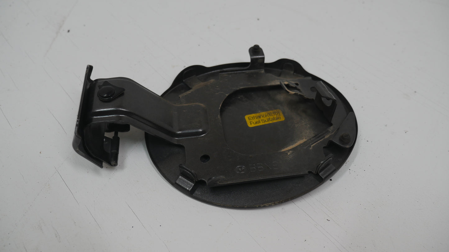 Fuel Flap 38r Graphite Metallic - Fits Mazda 3 BL 2010-2013