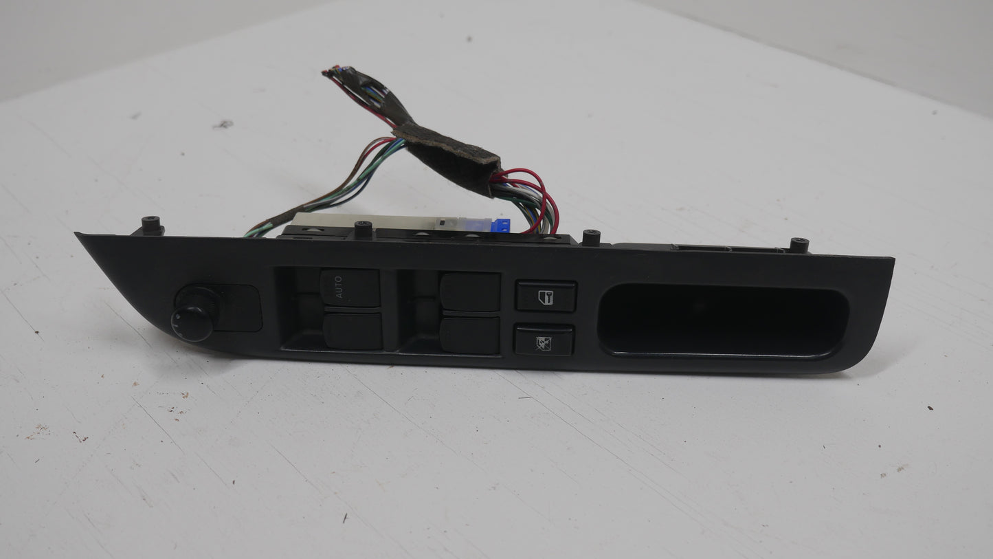 Front RH Drivers Side Power Window Switches - Fits Suzuki Swift EZ 2004-2011