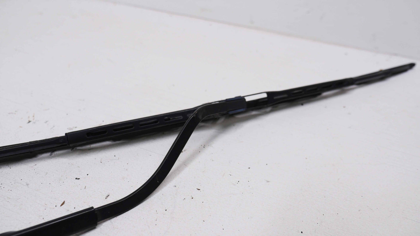 RH Wiper Blade Arm - Fits Ford Falcon AU 1998-2002
