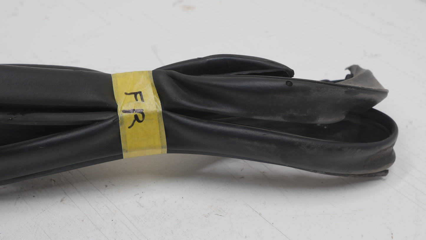 Front Right Door Card Rubber - Fits Subaru Liberty Wagon BH 1998-2003