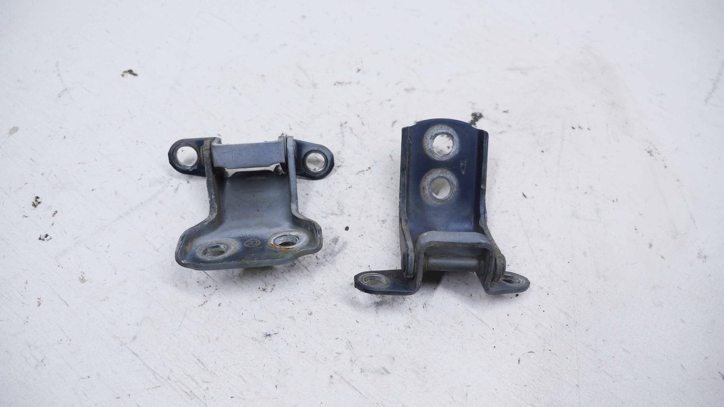 RH Front Door Hinges - Fits Daihatsu Charade G200RS 1993-1996
