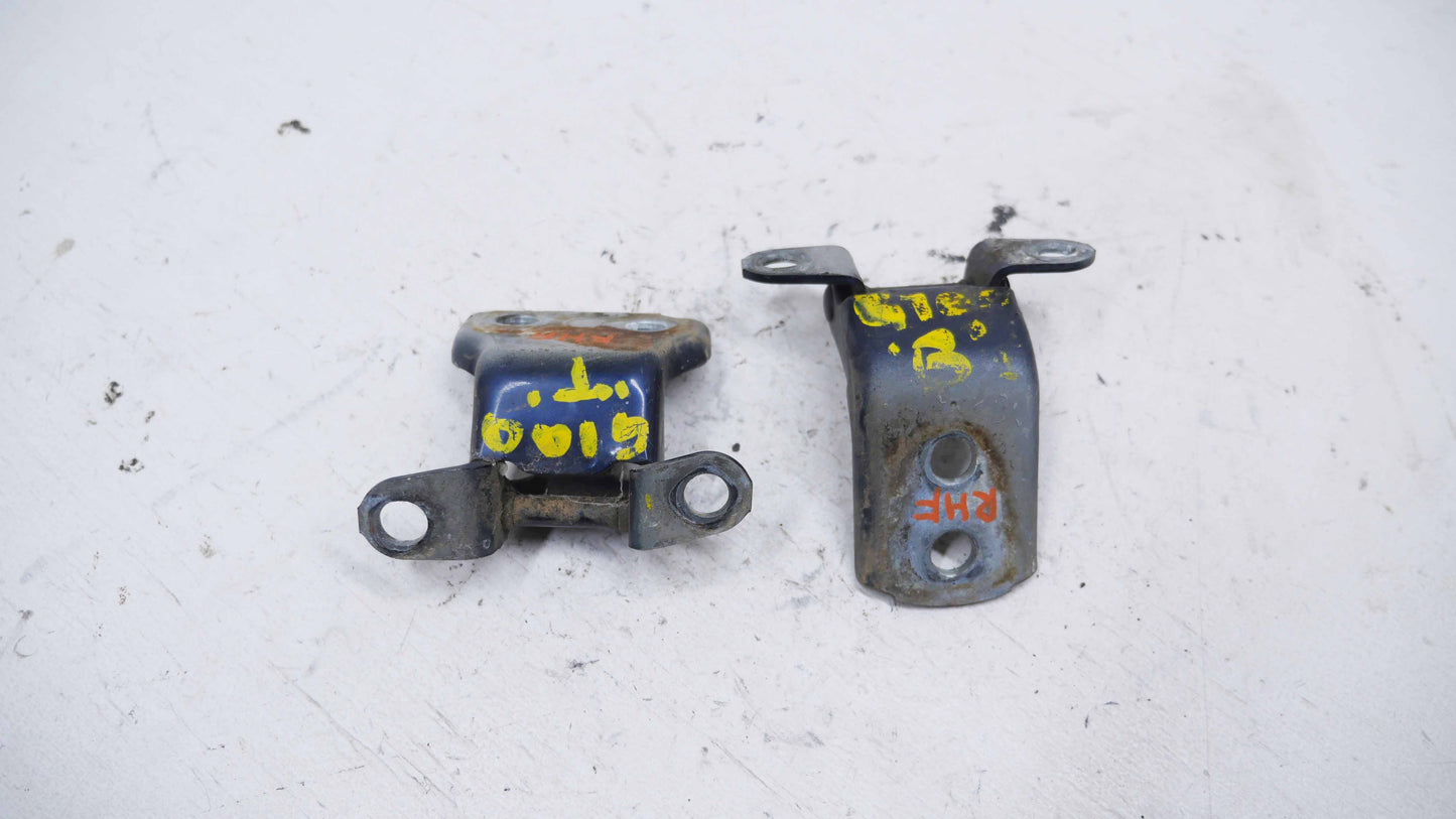 RH Front Door Hinges - Fits Daihatsu Charade G200RS 1993-1996