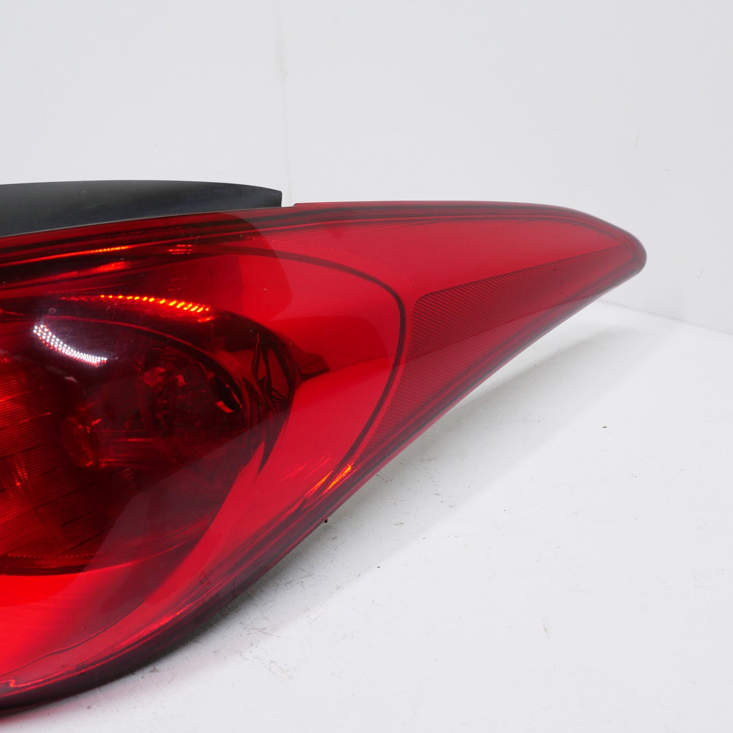 RH Tail Light Lens - Fits Hyundai Elantra MD Premium 2011-2015
