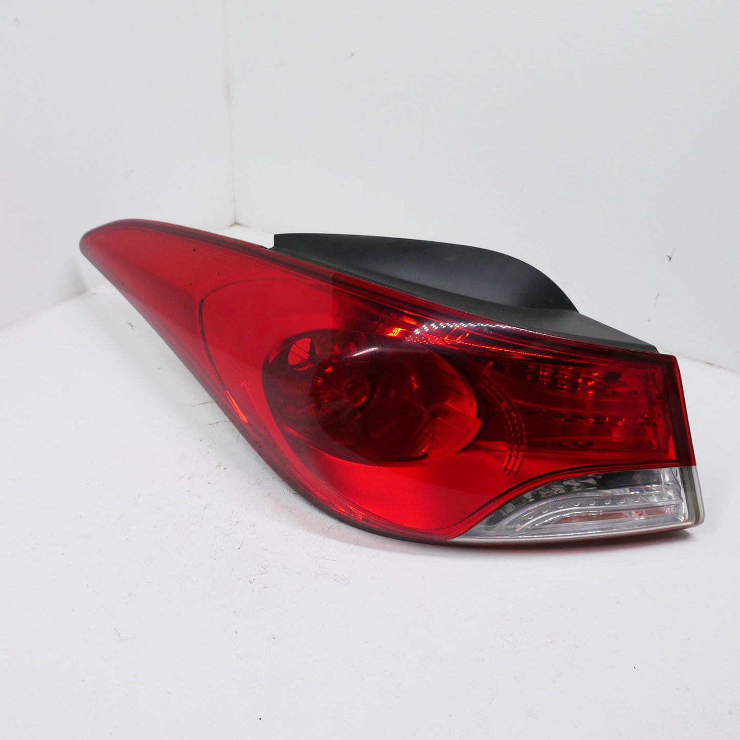 LH Tail Light Lens - Fits Hyundai Elantra MD Premium 2011-2015