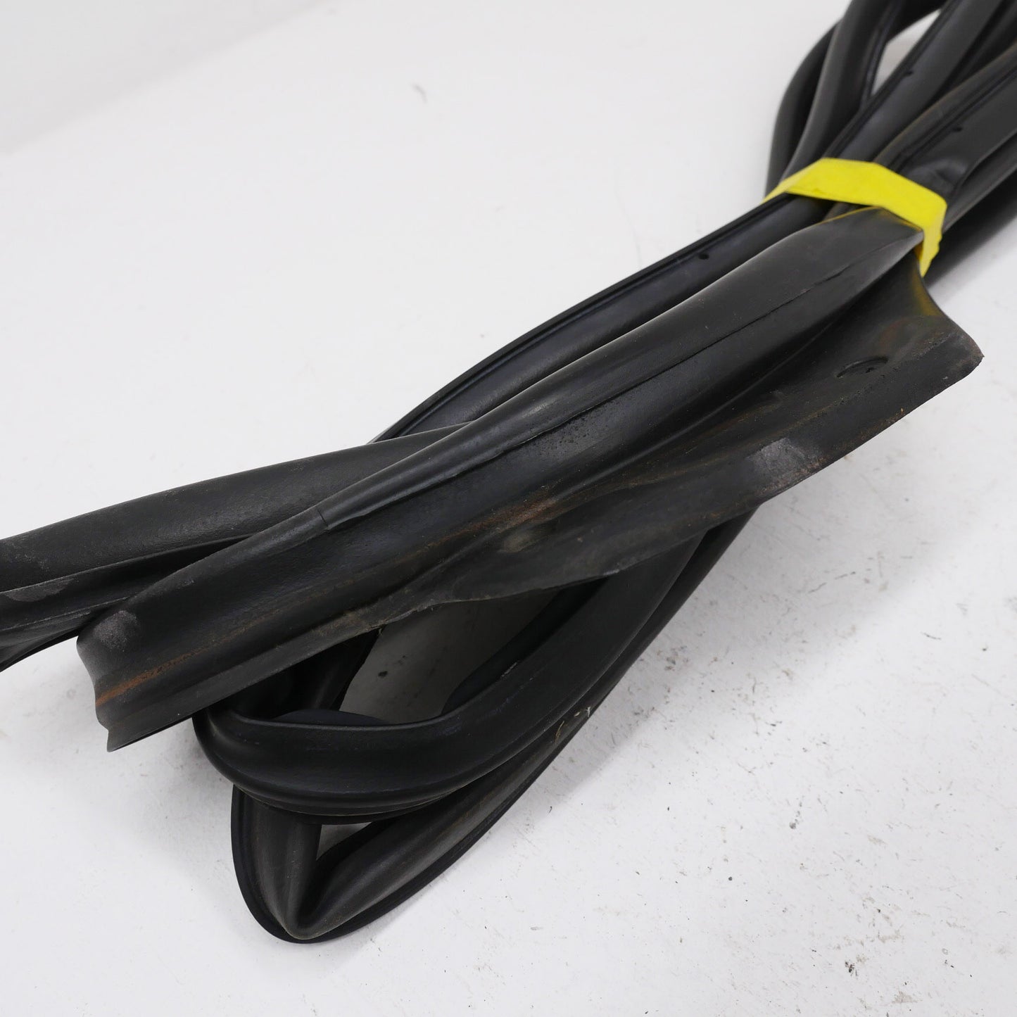 LH Front Door Rubber Seal - Fits Hyundai Elantra MD Premium 2011-2015