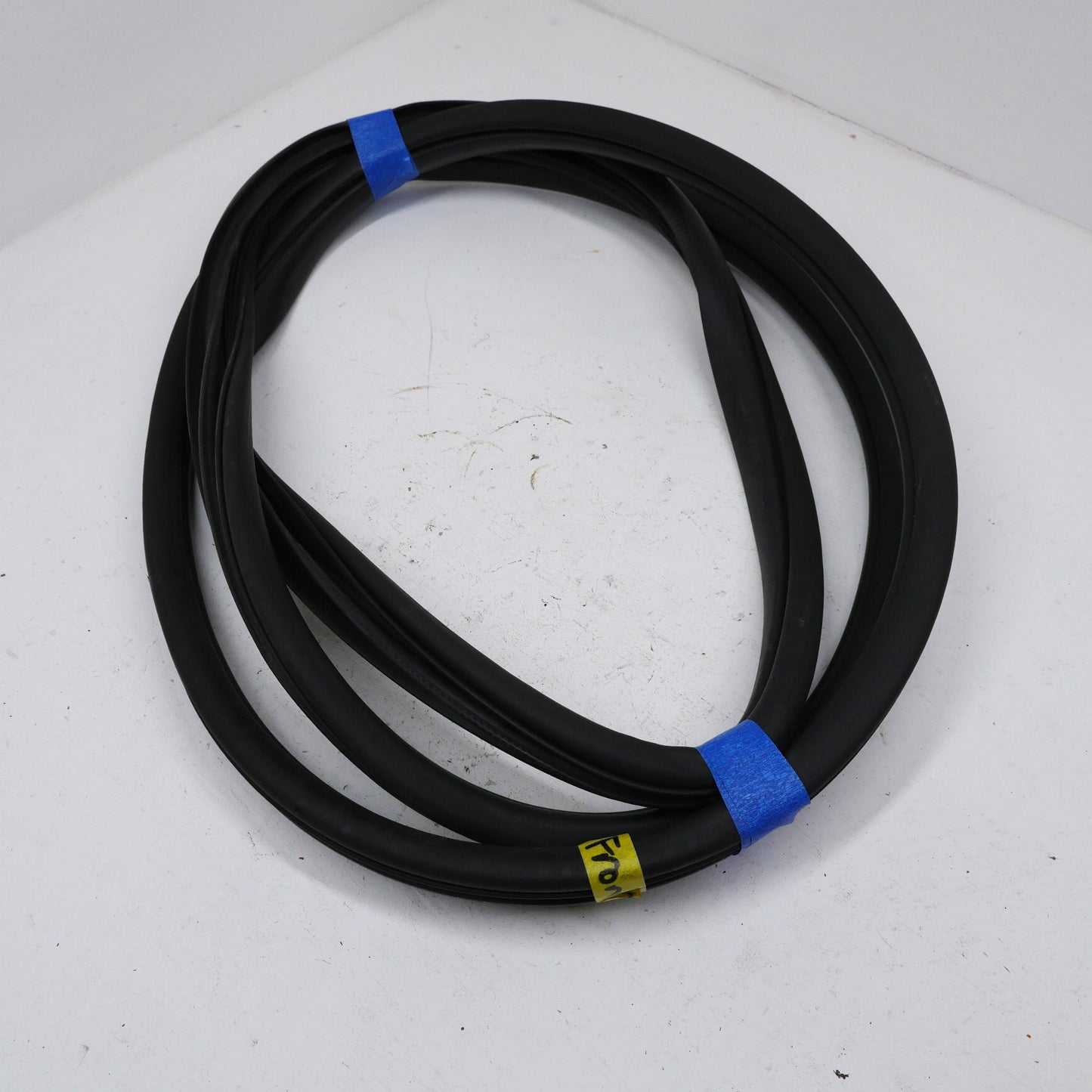 LH Front Pinch Weld Body Rubber - Fits Hyundai Elantra MD Premium 2011-2015
