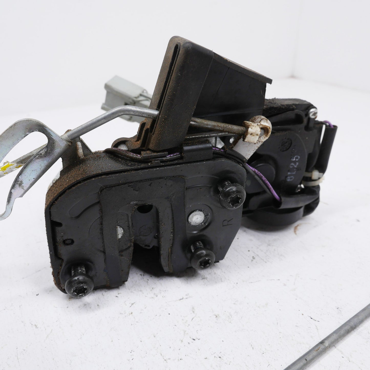 RH Front Door Lock Latch Actuator - Fits Ford Falcon AU SR 1998-2002
