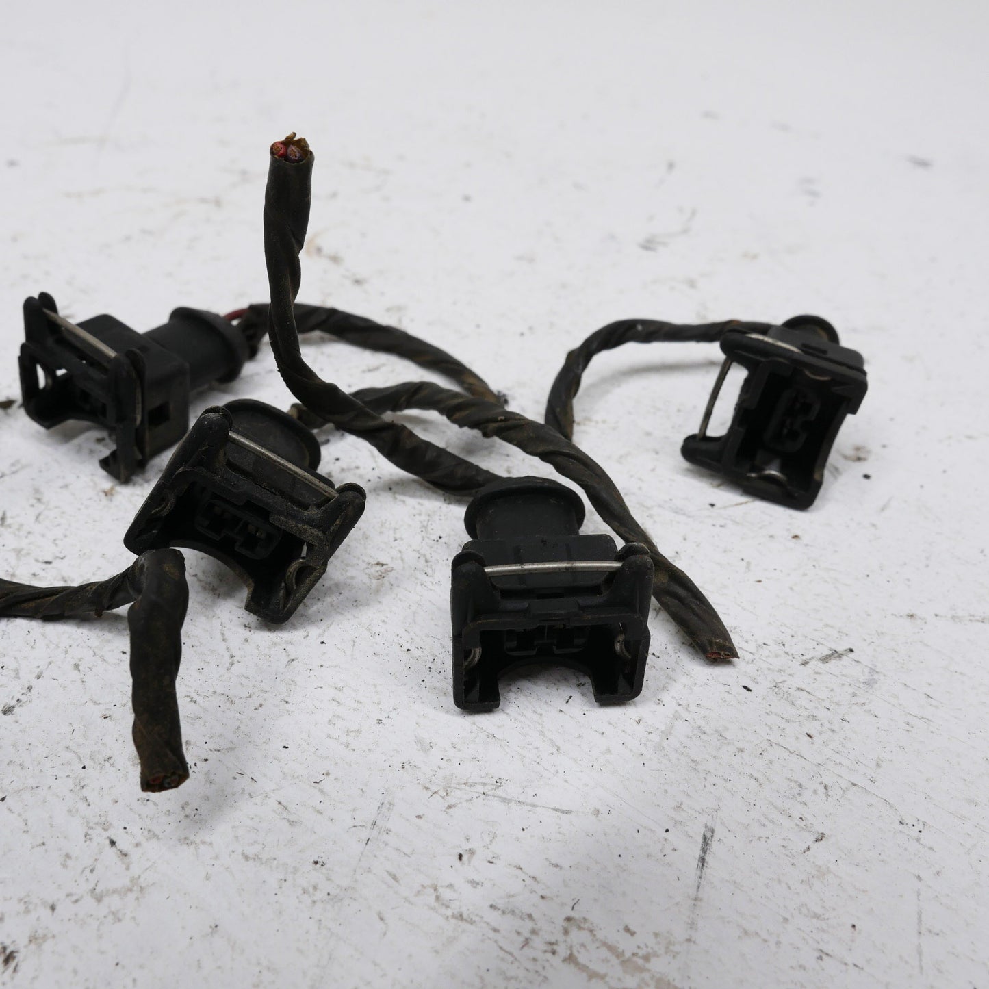 6 x Injector Plugs and Wire - Fits Holden Commodore VT 1997-2000