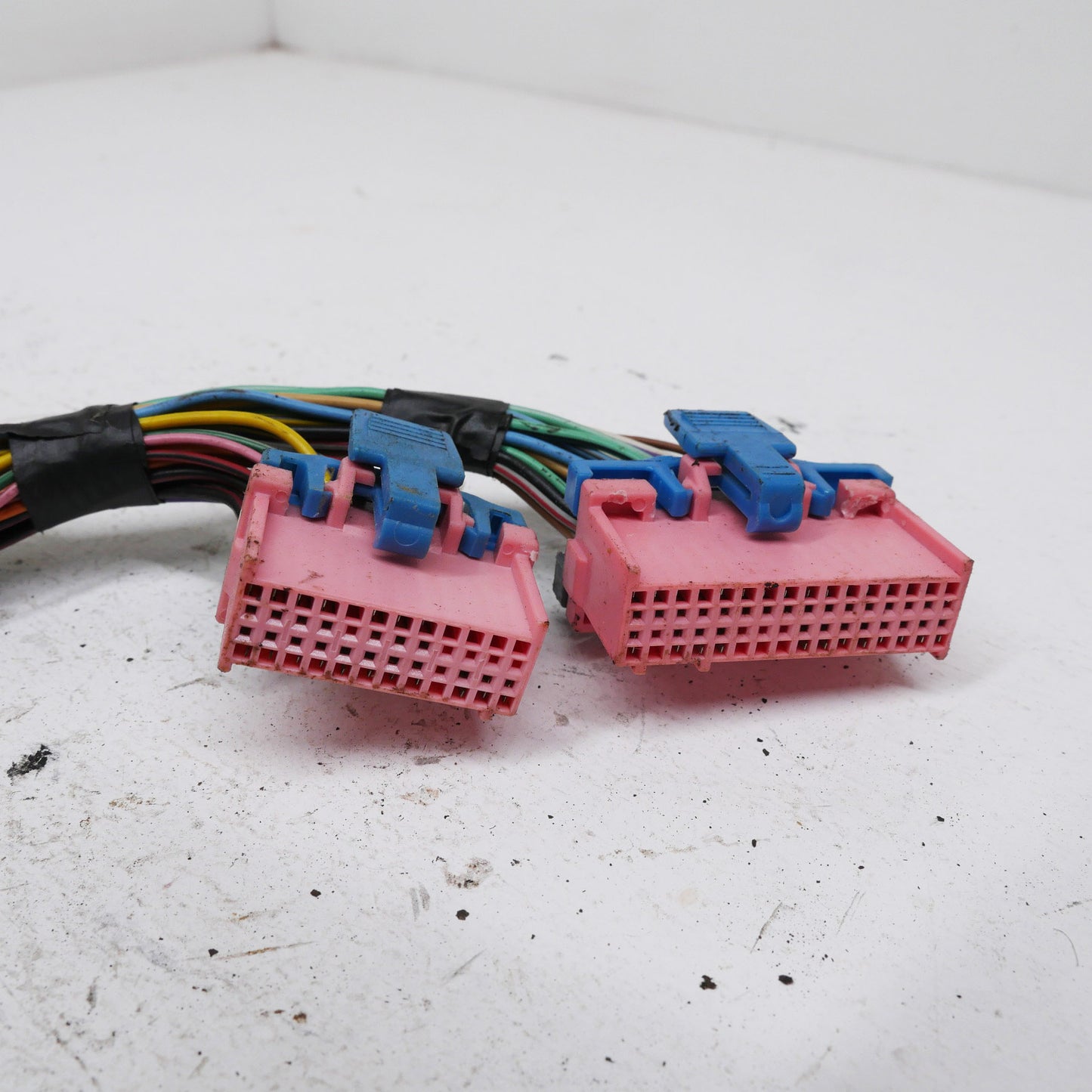 ECU Plugs and Wire V6 - Fits Holden Commodore VT 1997-2000