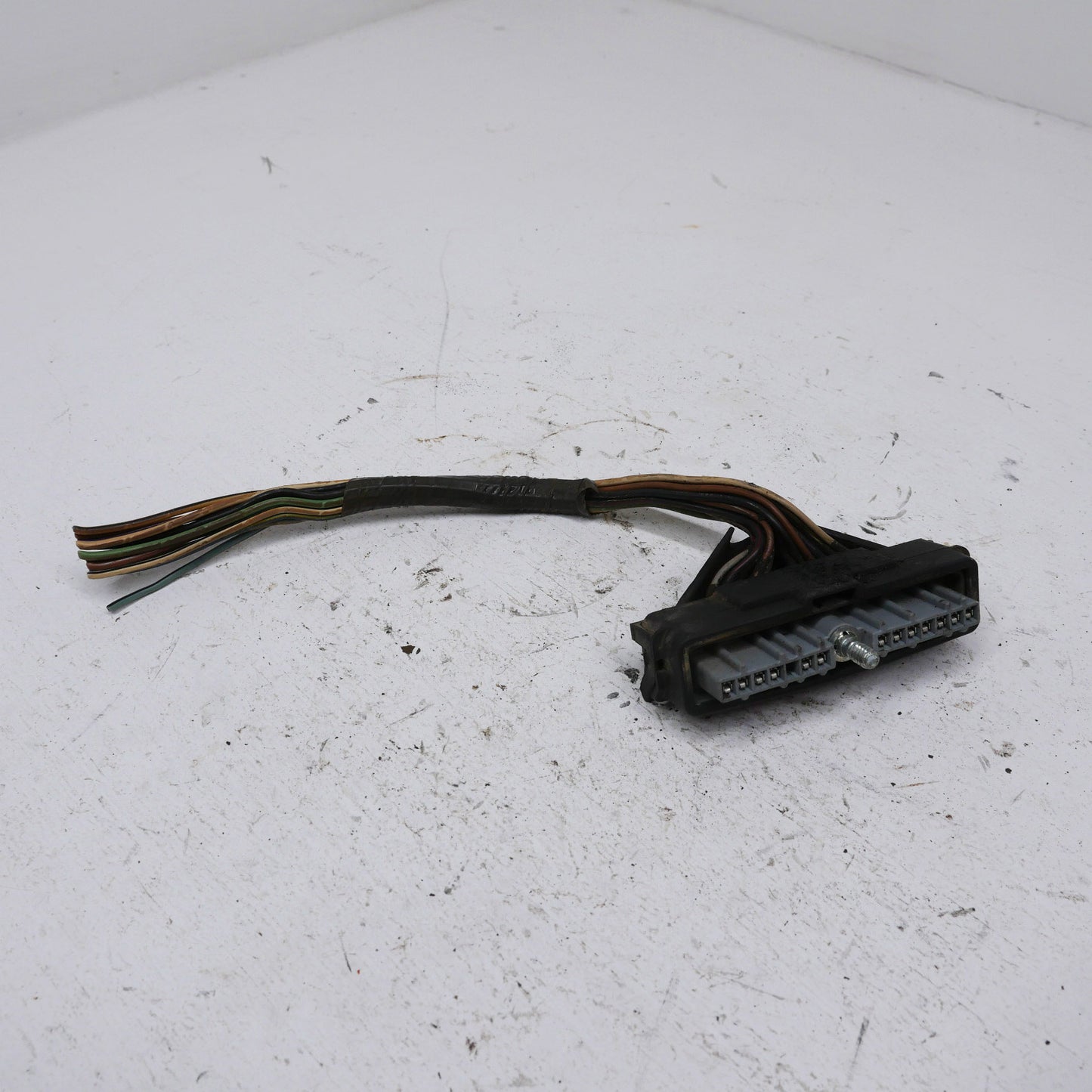 DFI Module Plug and Wires - Fits Holden Commodore VT 1997-2000