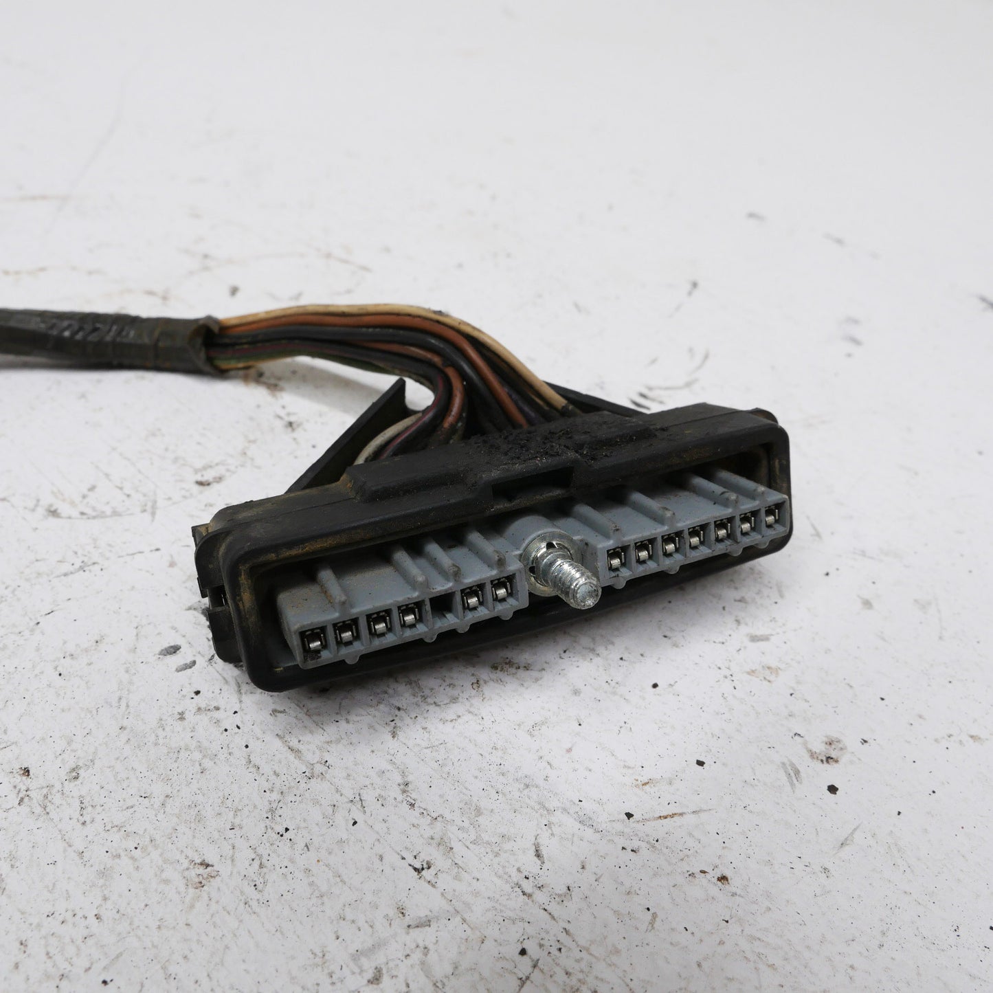 DFI Module Plug and Wires - Fits Holden Commodore VT 1997-2000